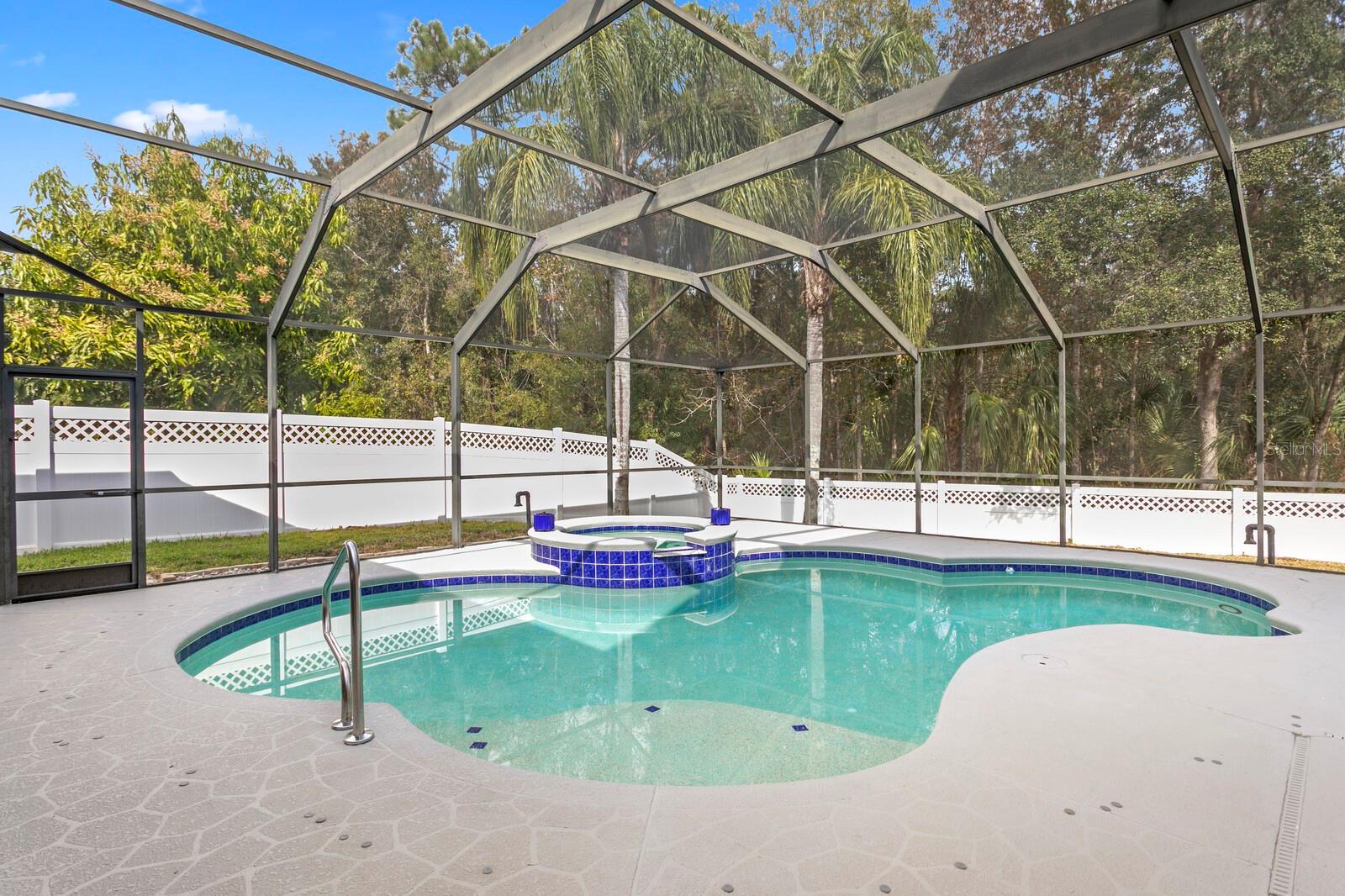 Listing photo id 54 for 17384 Emerald Chase Drive