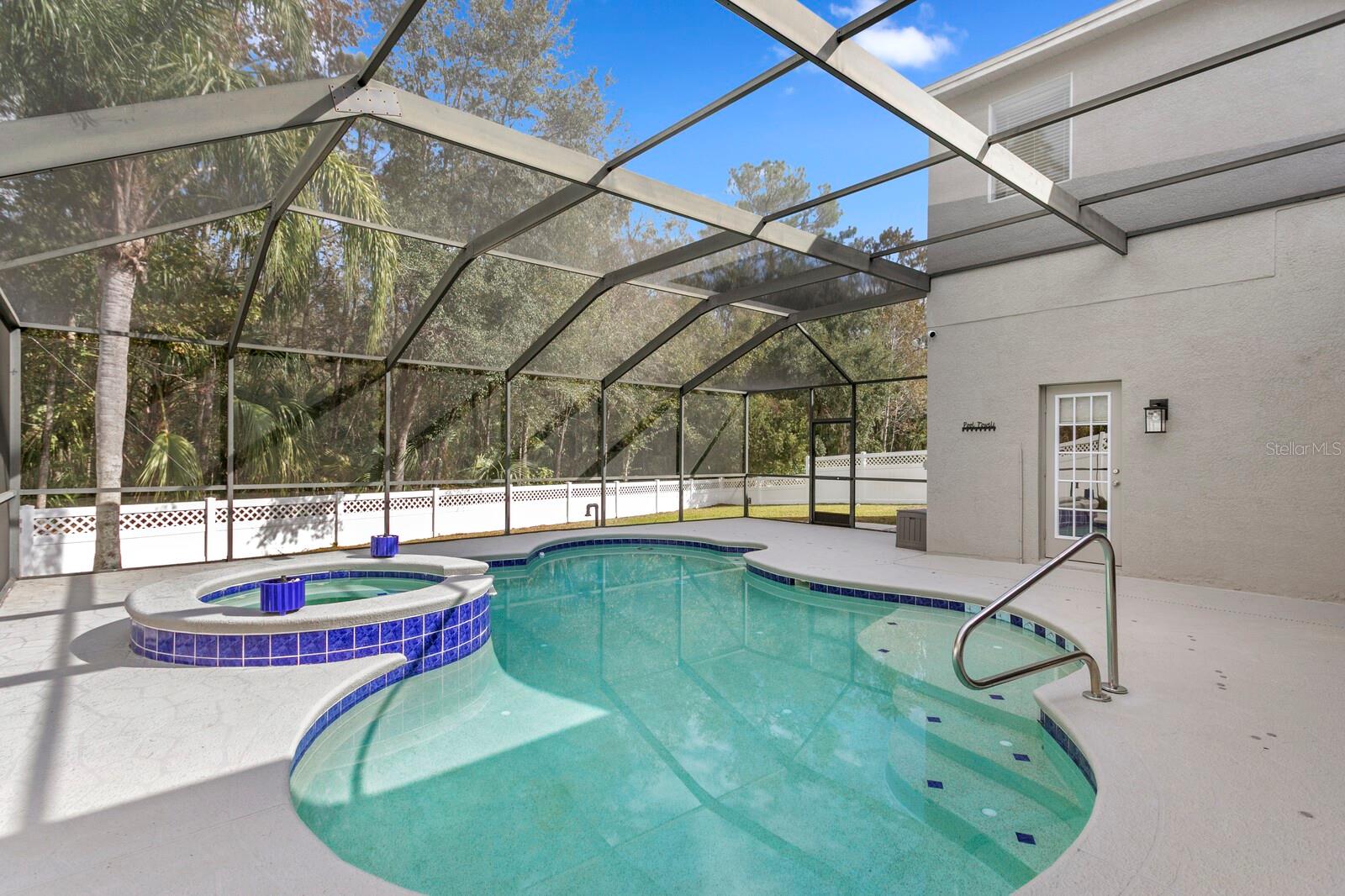 Listing photo id 56 for 17384 Emerald Chase Drive