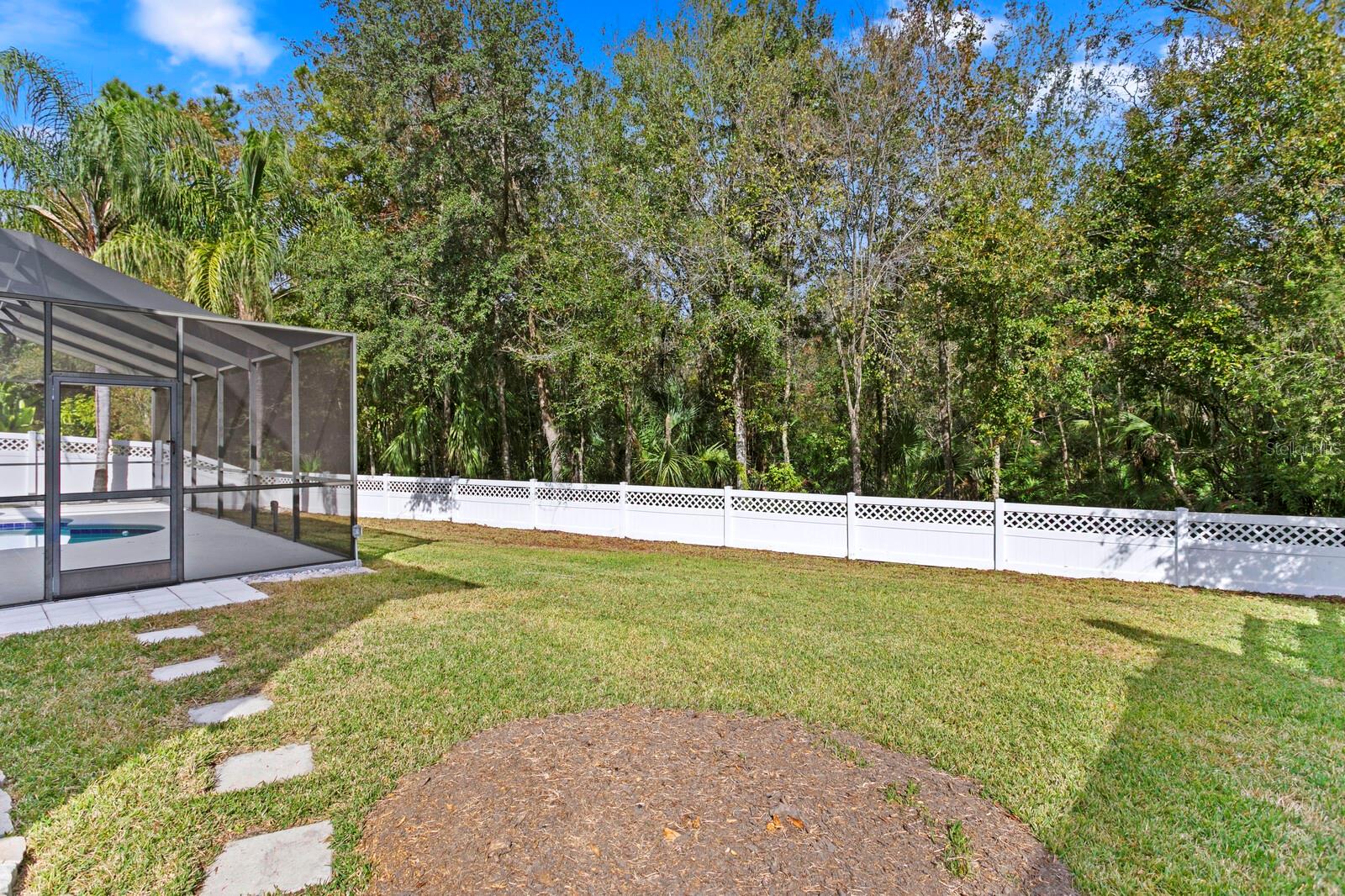 Listing photo id 61 for 17384 Emerald Chase Drive