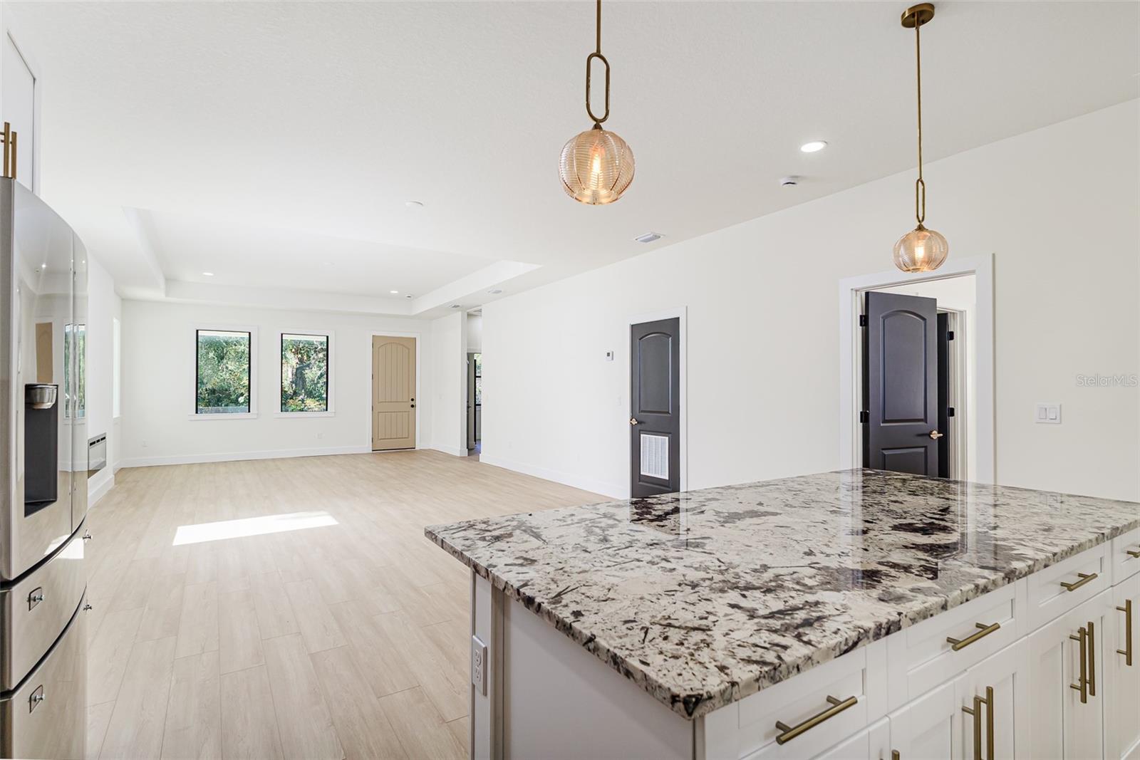 Image 11 of 35 For 7905 Greenwood Avenue