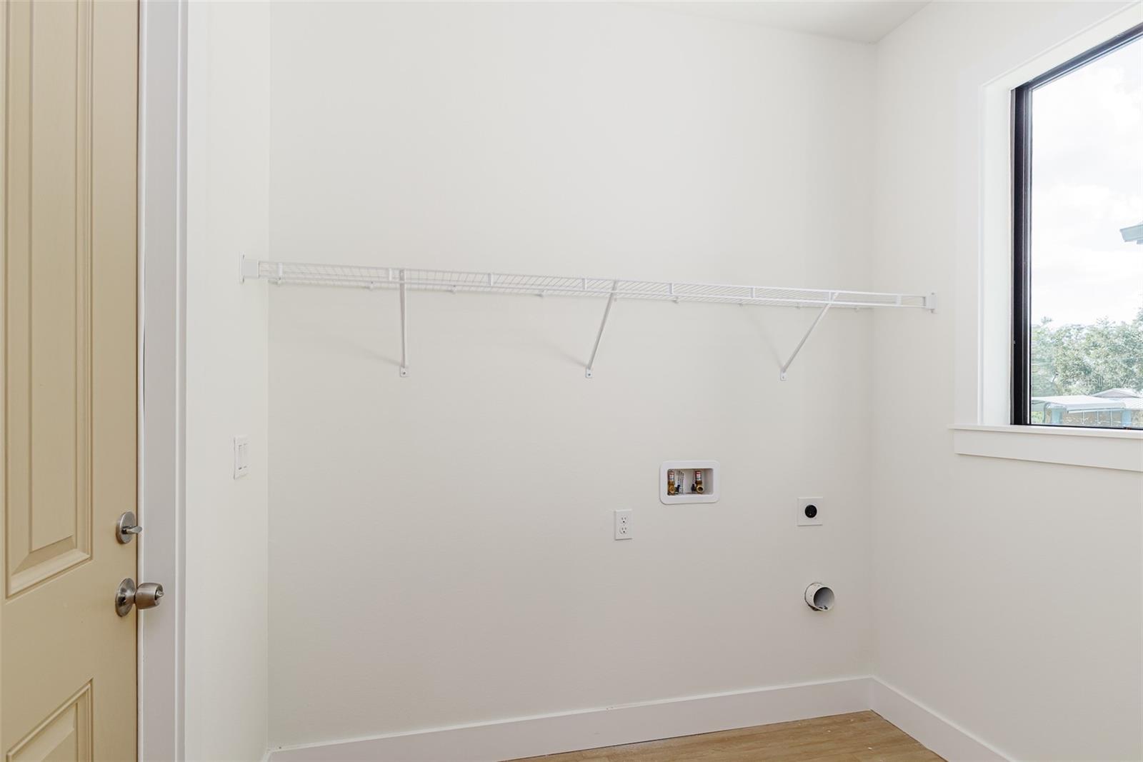 Image 14 of 35 For 7905 Greenwood Avenue