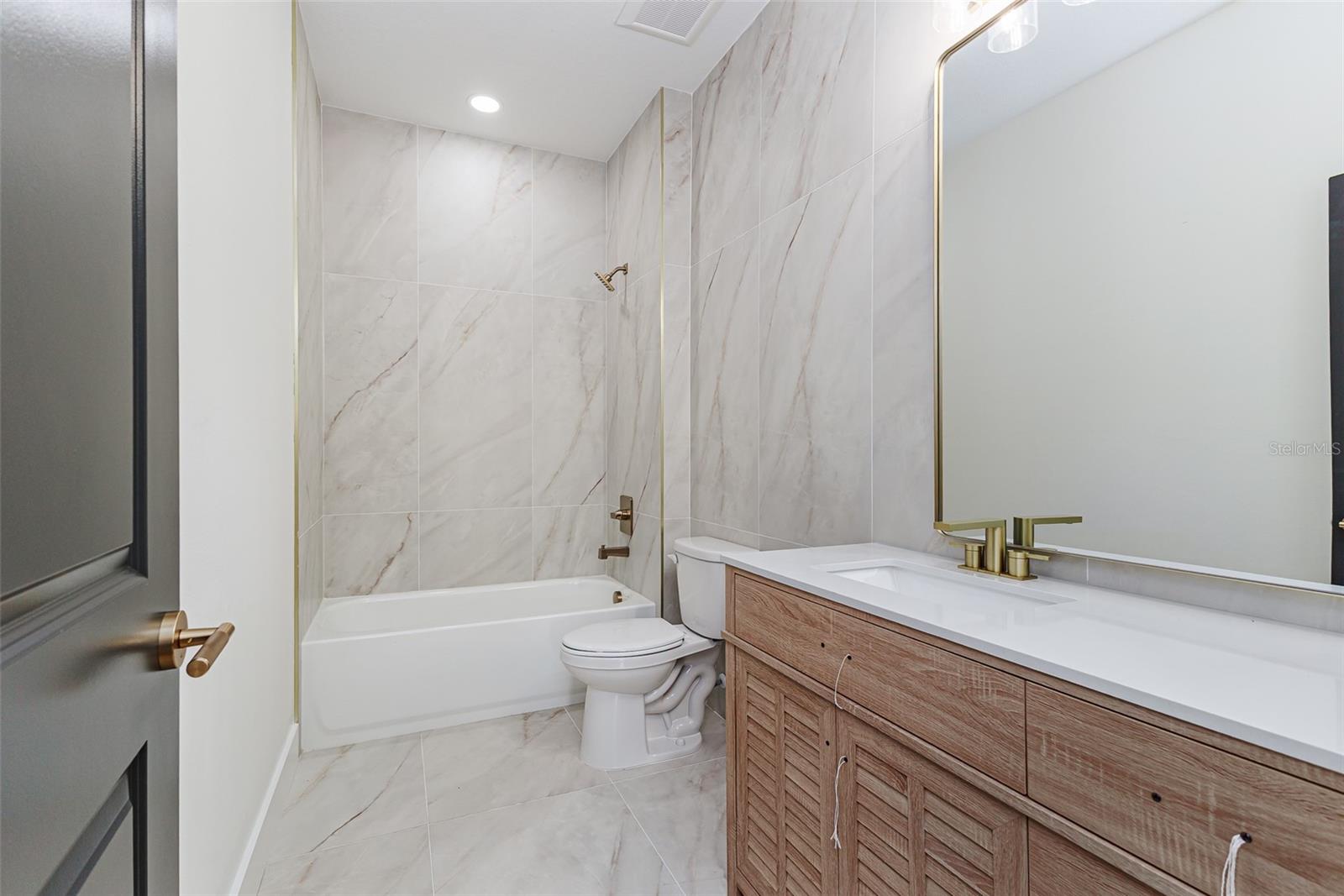 Image 24 of 35 For 7905 Greenwood Avenue