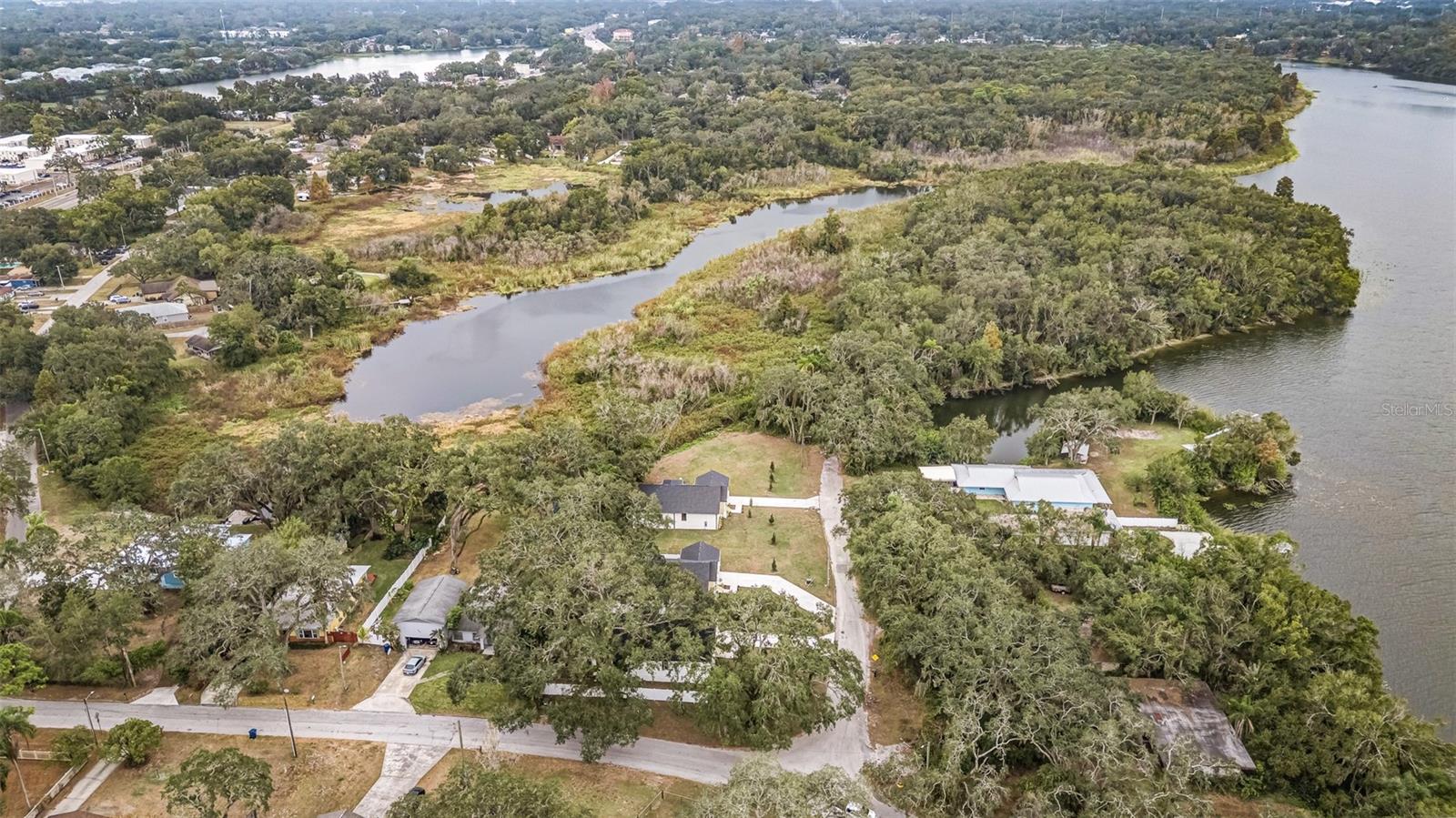 Image 32 of 35 For 7905 Greenwood Avenue