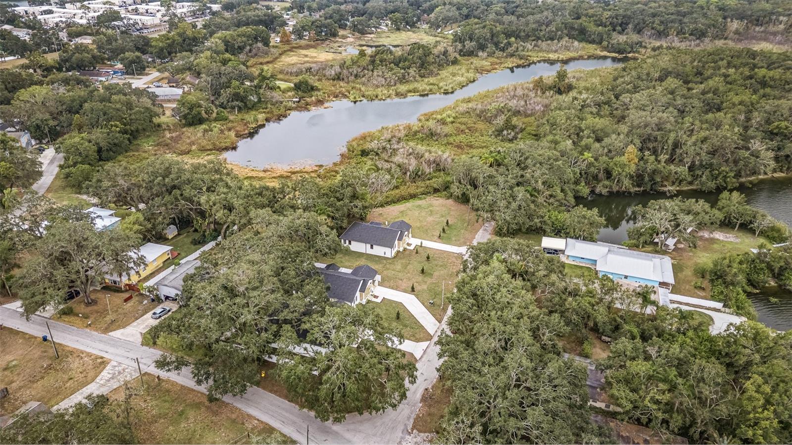 Image 33 of 35 For 7905 Greenwood Avenue