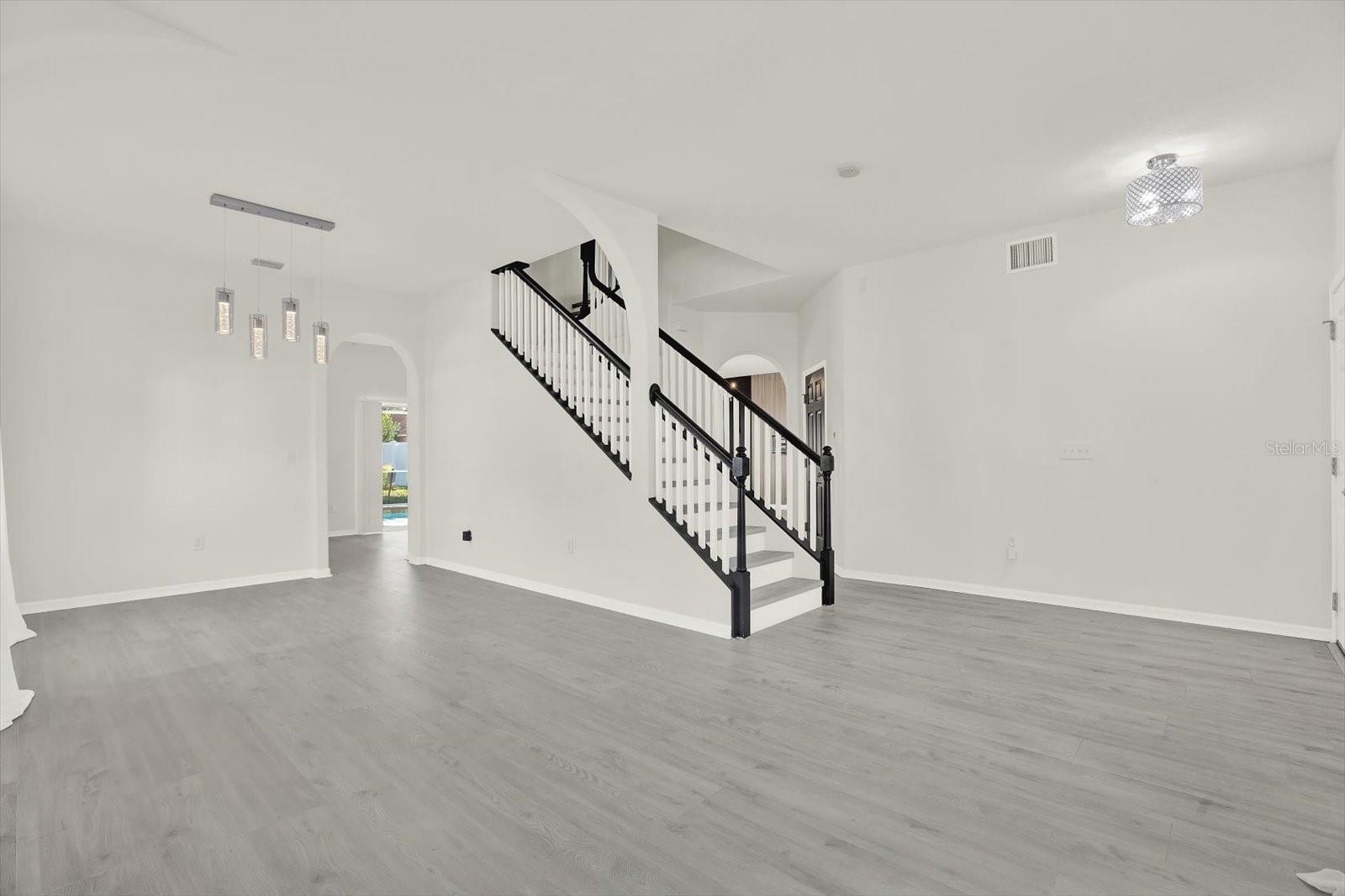 Image 3 of 31 For 4732 Brachetta Drive