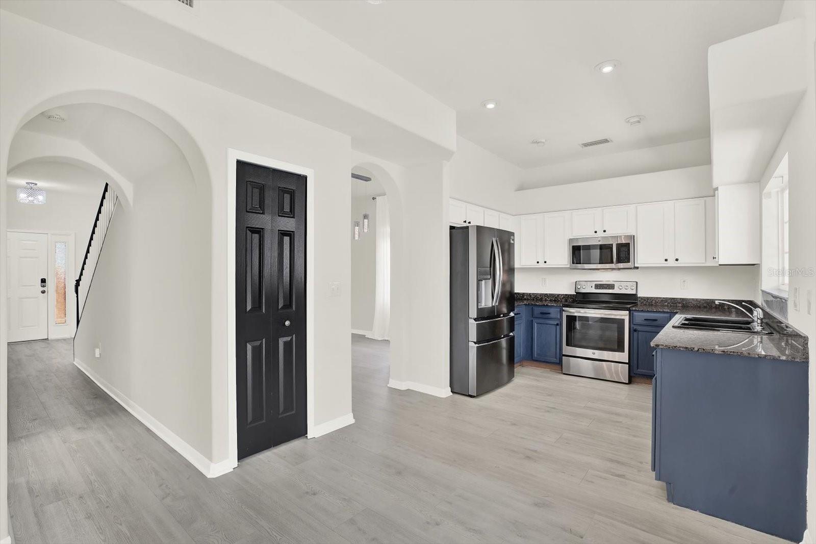 Image 4 of 31 For 4732 Brachetta Drive