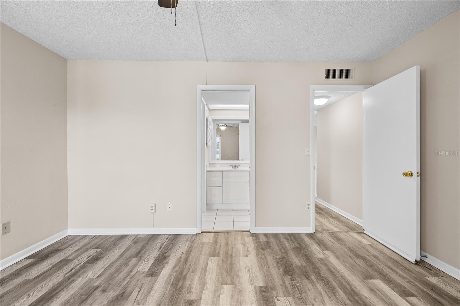 Image 21 of 24 For 2762 Haverhill Court