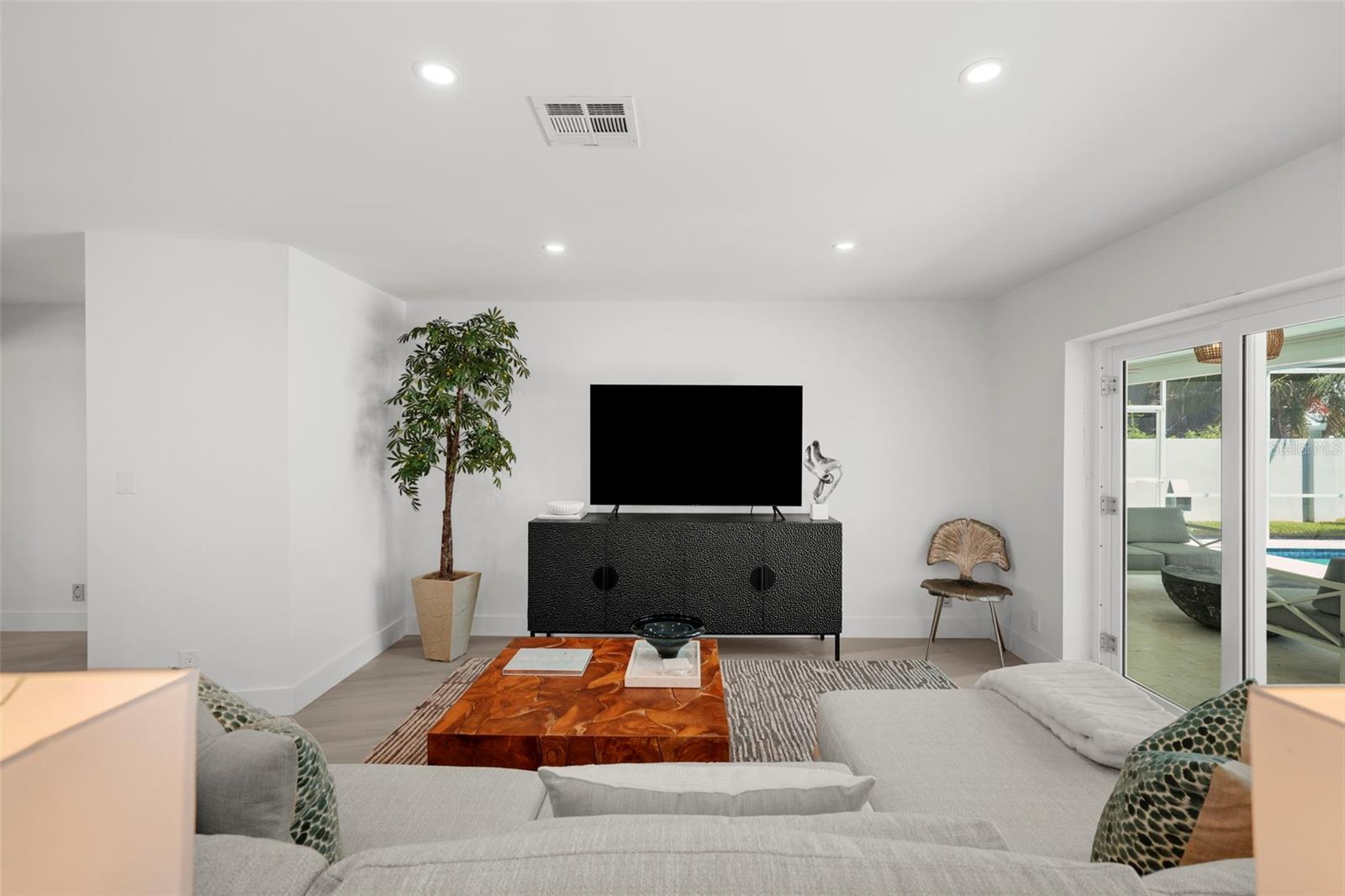 Image 10 of 69 For 5884 51st Street S