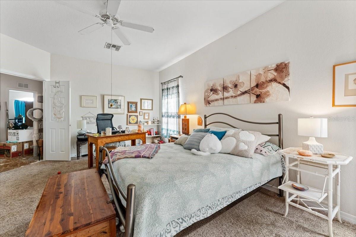 Image 20 of 40 For 18002 New Wales Place