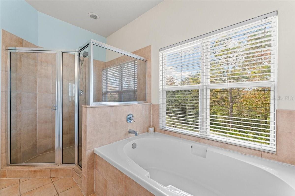 Image 24 of 40 For 18002 New Wales Place