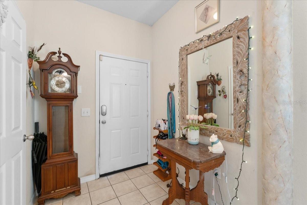 Image 6 of 40 For 18002 New Wales Place