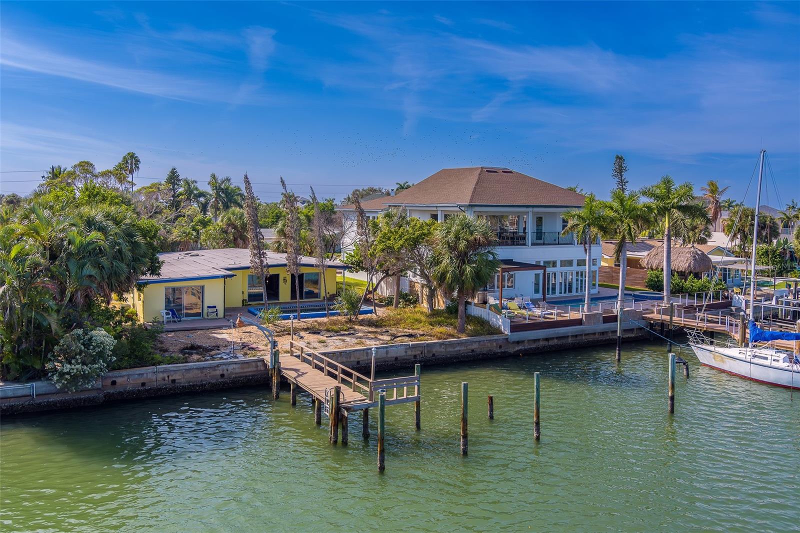 Image 12 of 38 For 6960 Shore Drive S