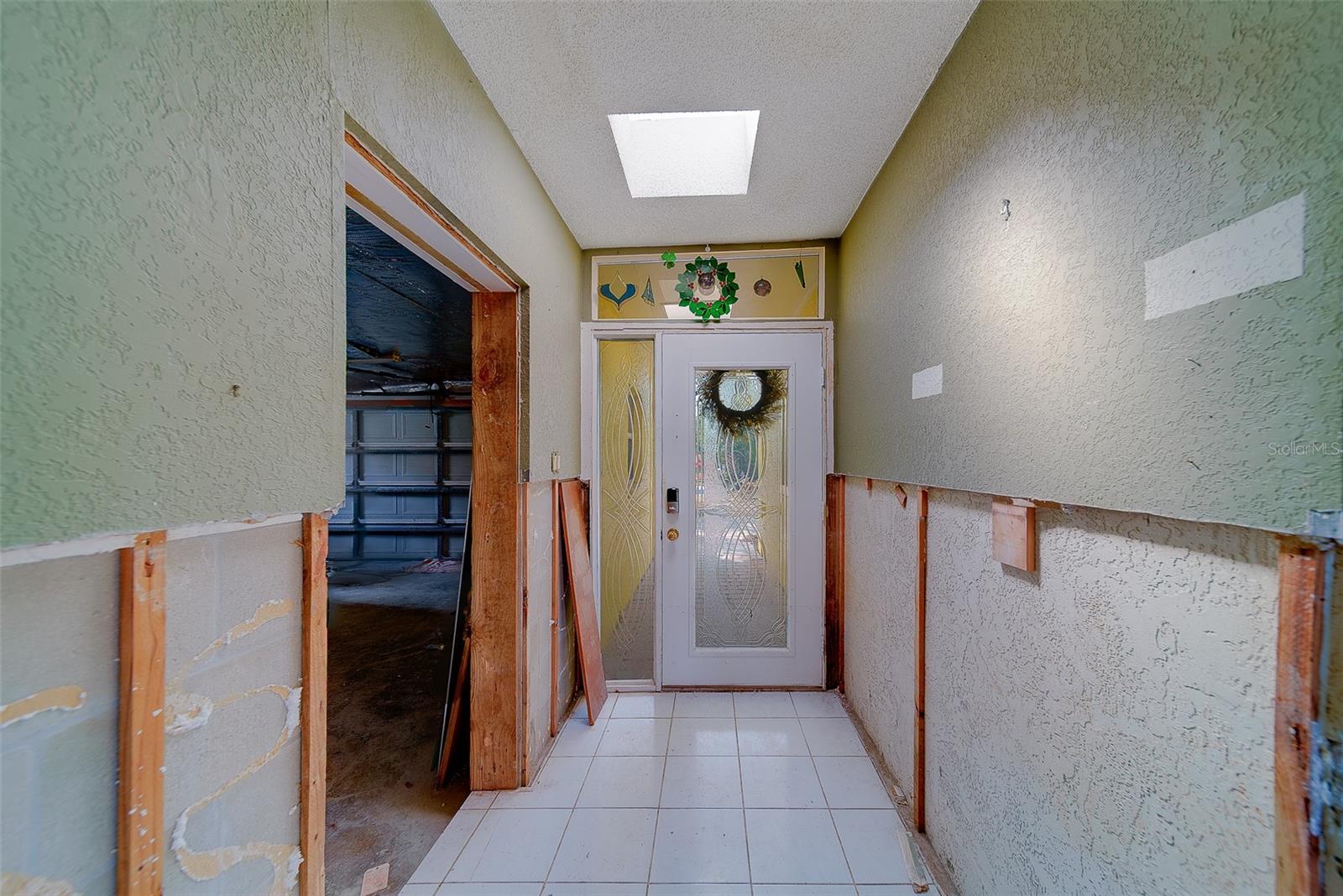 Image 14 of 38 For 6960 Shore Drive S