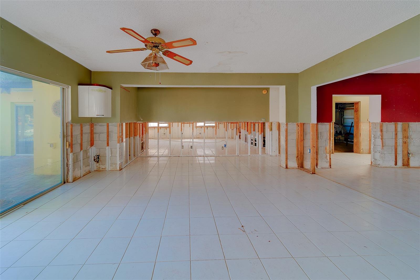 Image 21 of 38 For 6960 Shore Drive S