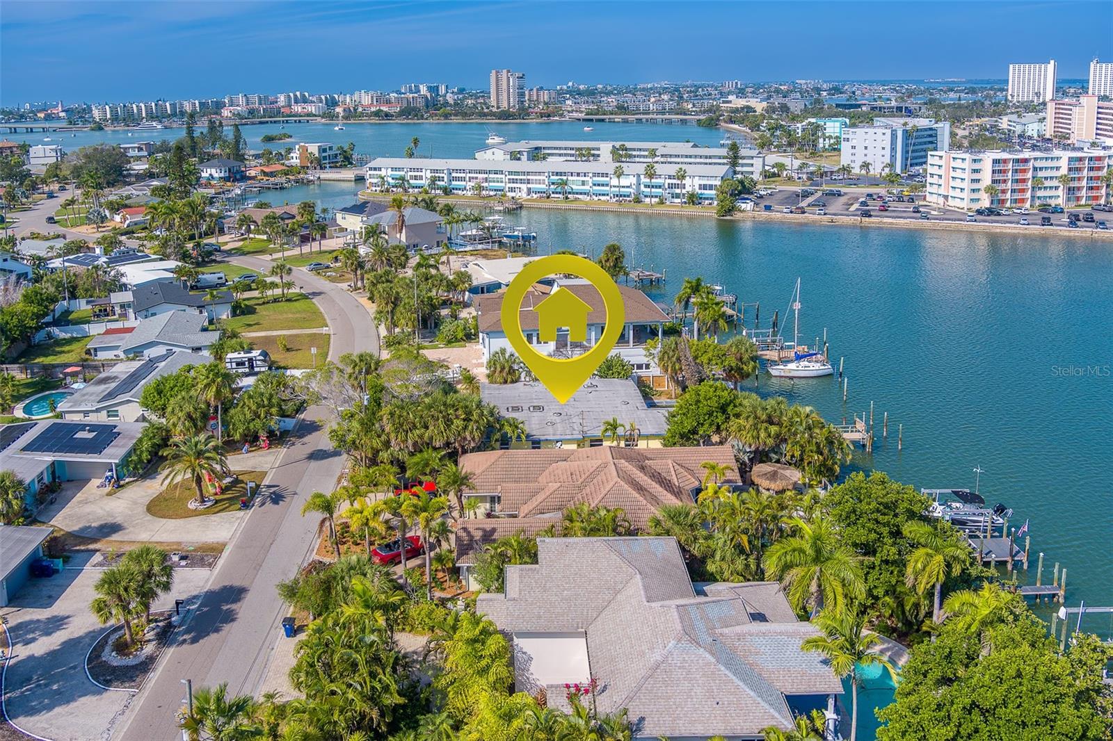 Image 33 of 38 For 6960 Shore Drive S