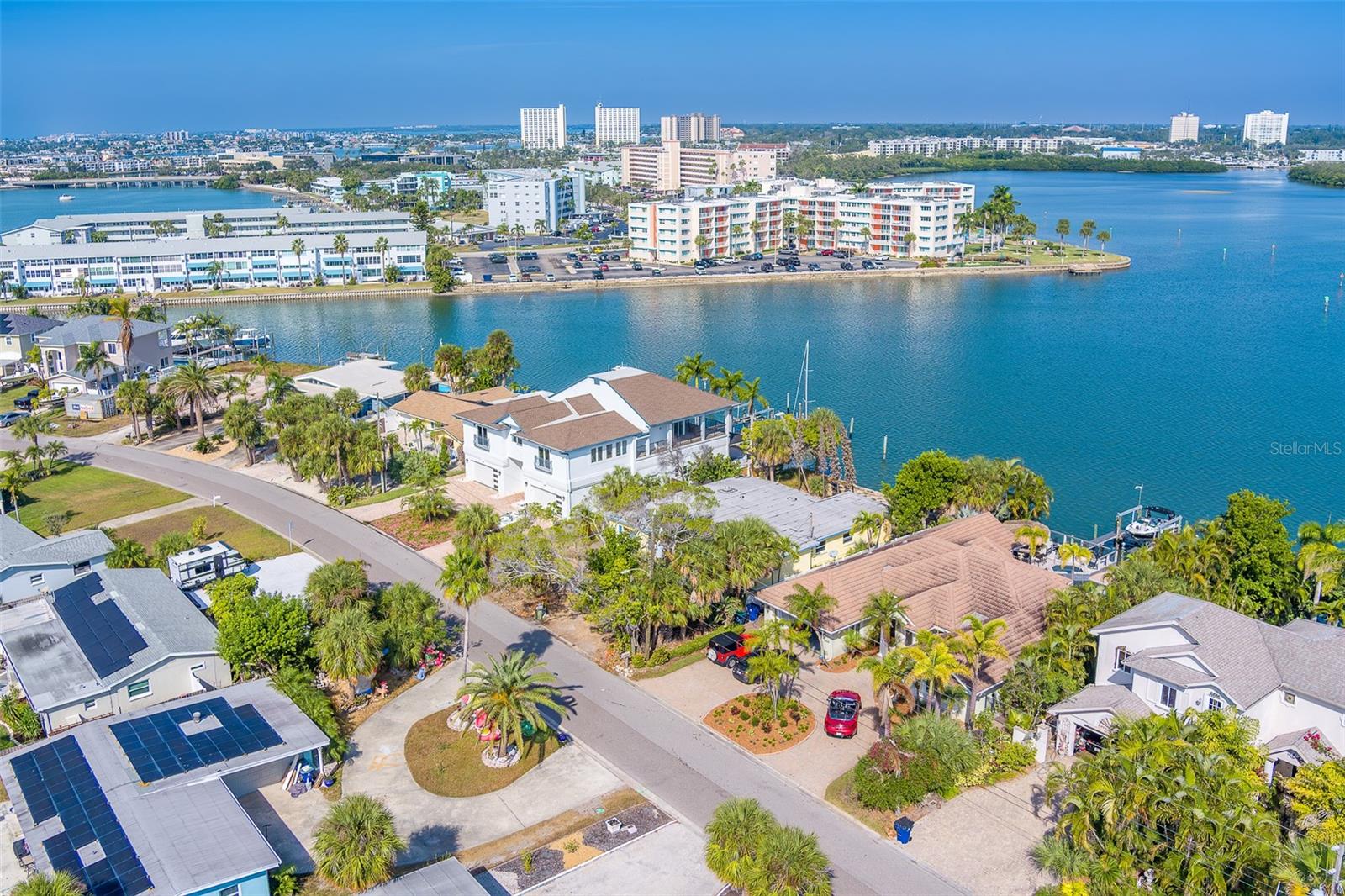 Image 38 of 38 For 6960 Shore Drive S