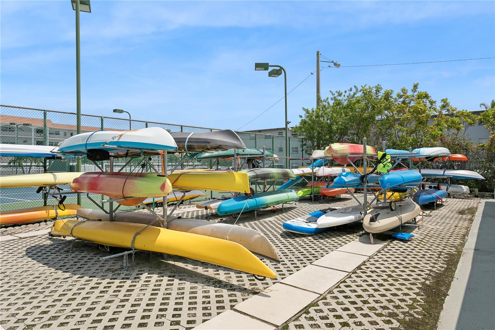 Image 22 of 41 For 6075 Shore Boulevard S 501