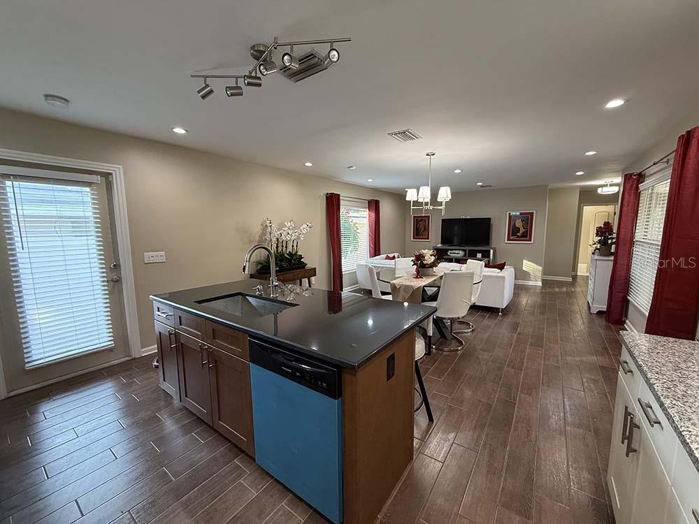 Image 13 of 30 For 4102 Howard Avenue