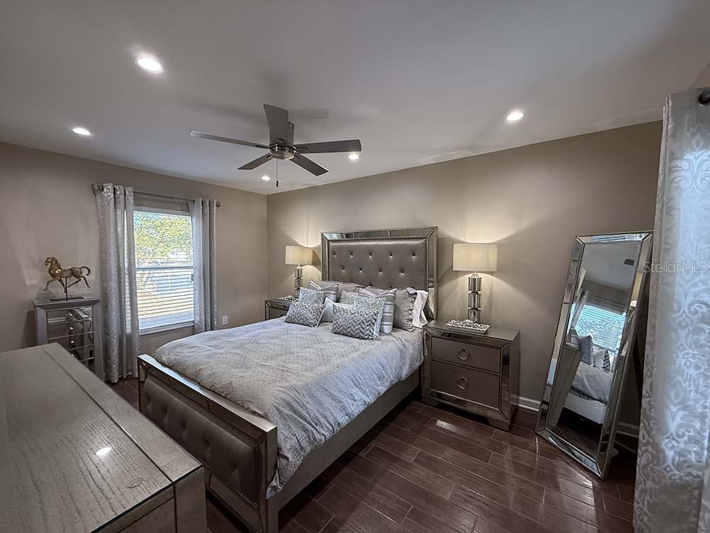 Image 16 of 30 For 4102 Howard Avenue