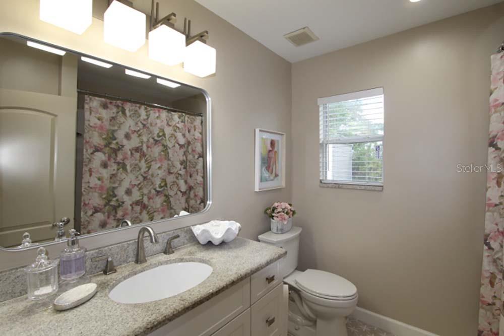 Image 17 of 30 For 4102 Howard Avenue