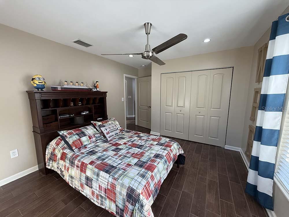 Image 20 of 30 For 4102 Howard Avenue