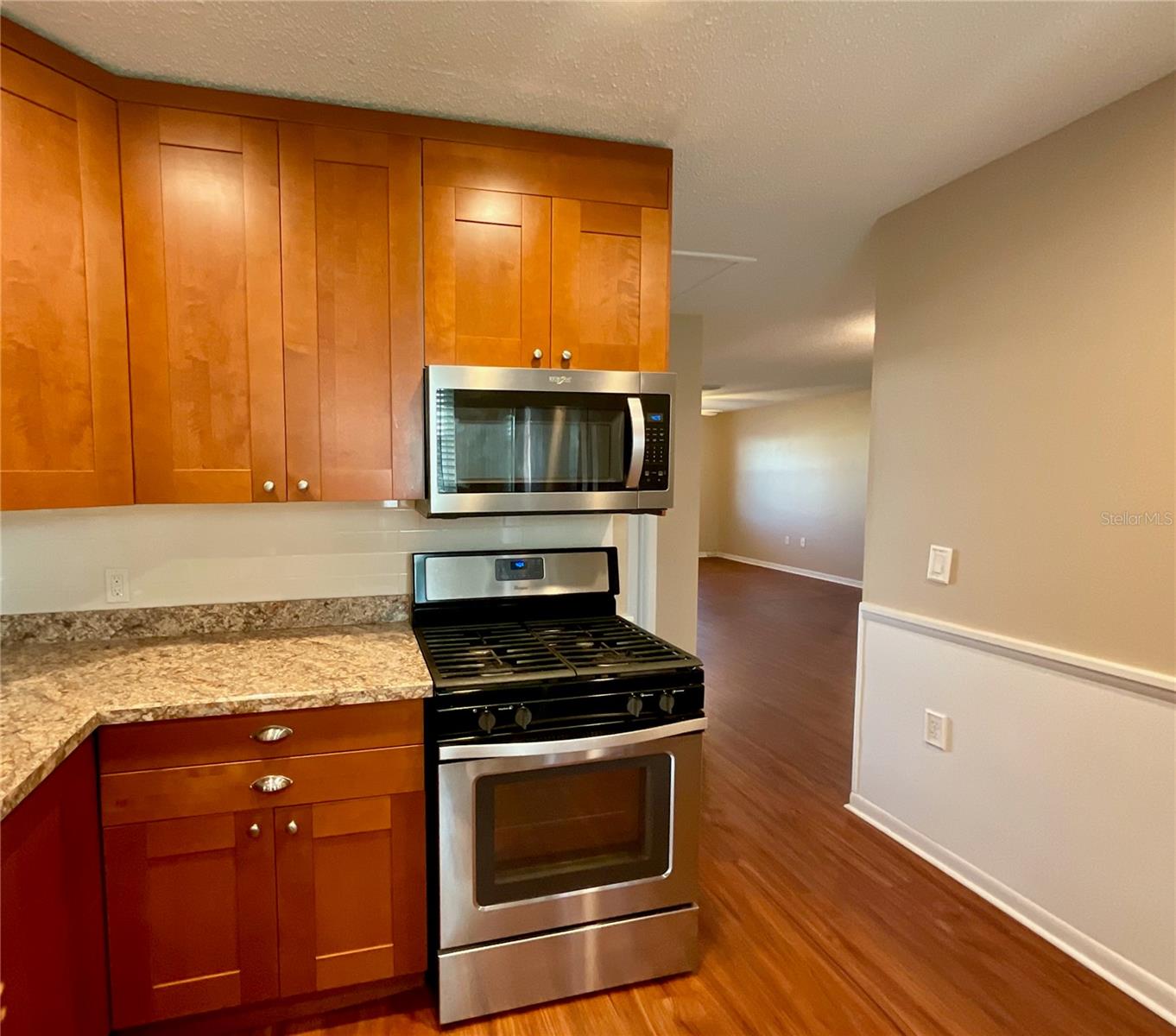 Image 10 of 23 For 10004 Tulip Street N