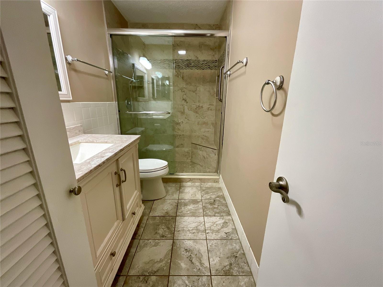 Image 16 of 23 For 10004 Tulip Street N