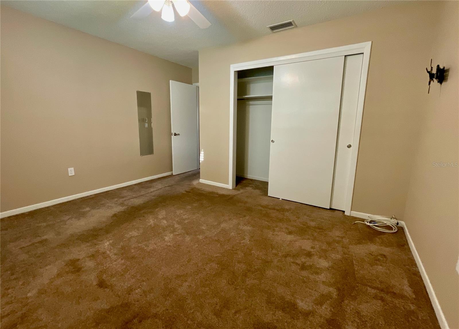 Image 20 of 23 For 10004 Tulip Street N