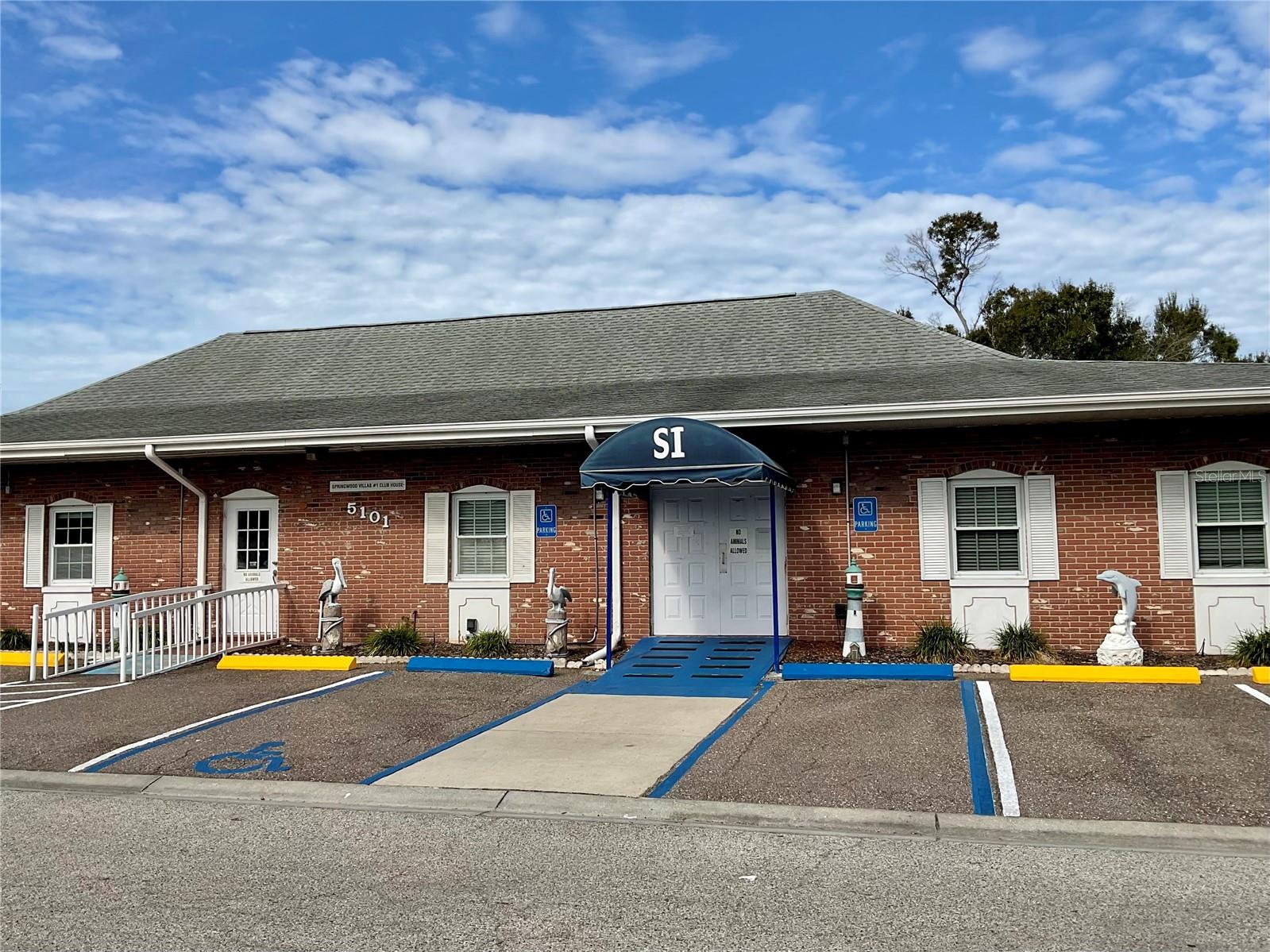 Image 24 of 30 For 10004 Tulip Street N