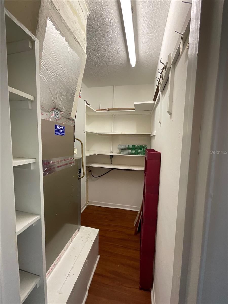 Image 7 of 23 For 10004 Tulip Street N