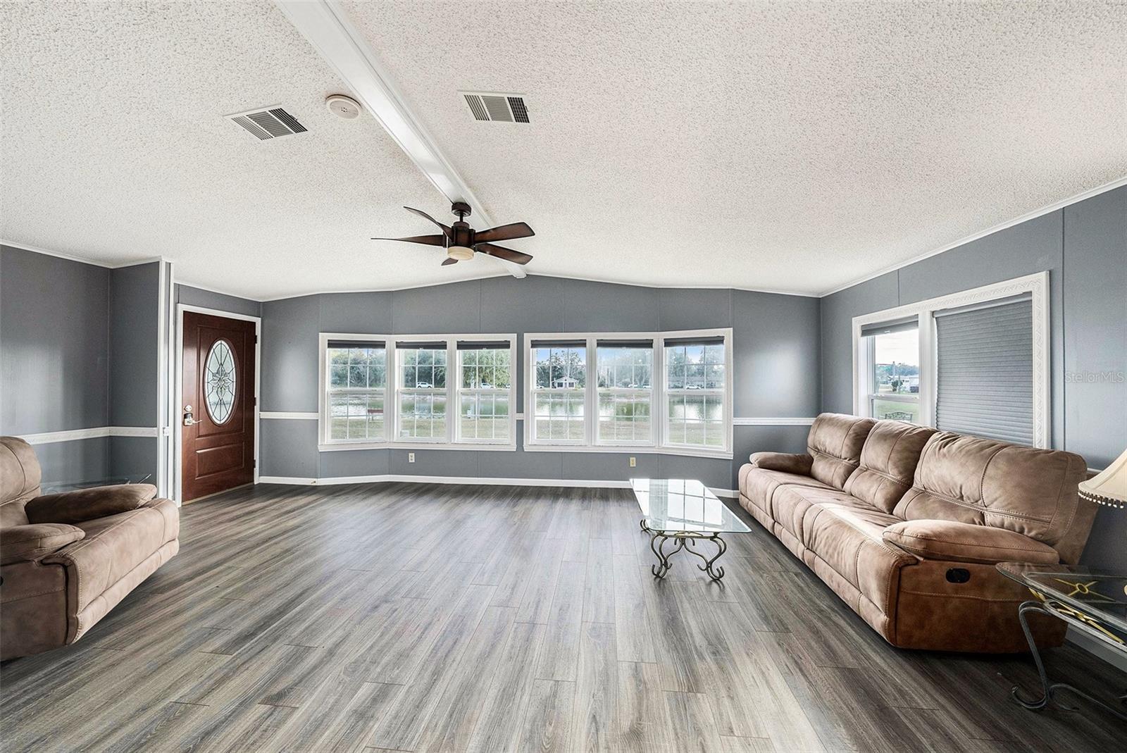 Image 5 of 31 For 37617 Amigo Drive