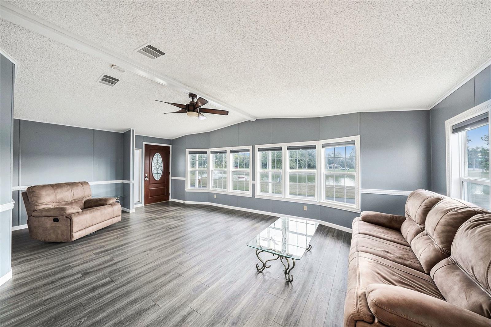 Image 6 of 31 For 37617 Amigo Drive