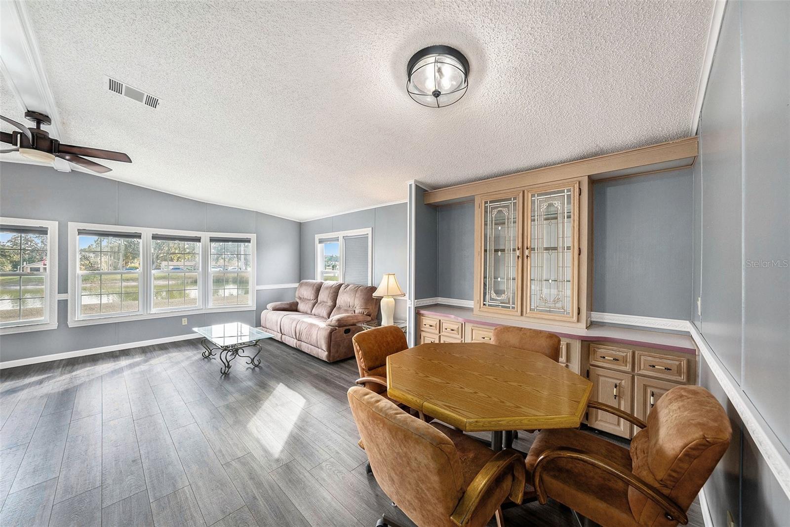 Image 8 of 31 For 37617 Amigo Drive