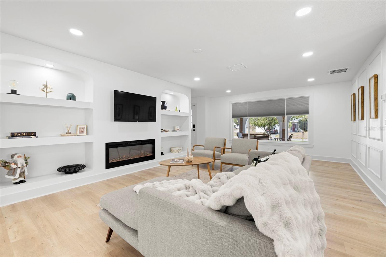 Image 19 of 32 For 2009 Forest Drive