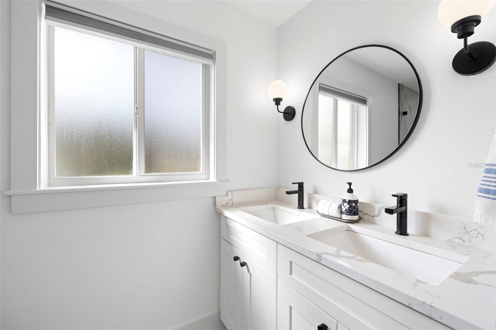 Image 22 of 32 For 2009 Forest Drive