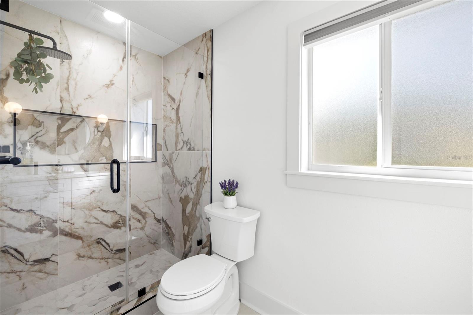 Image 23 of 32 For 2009 Forest Drive