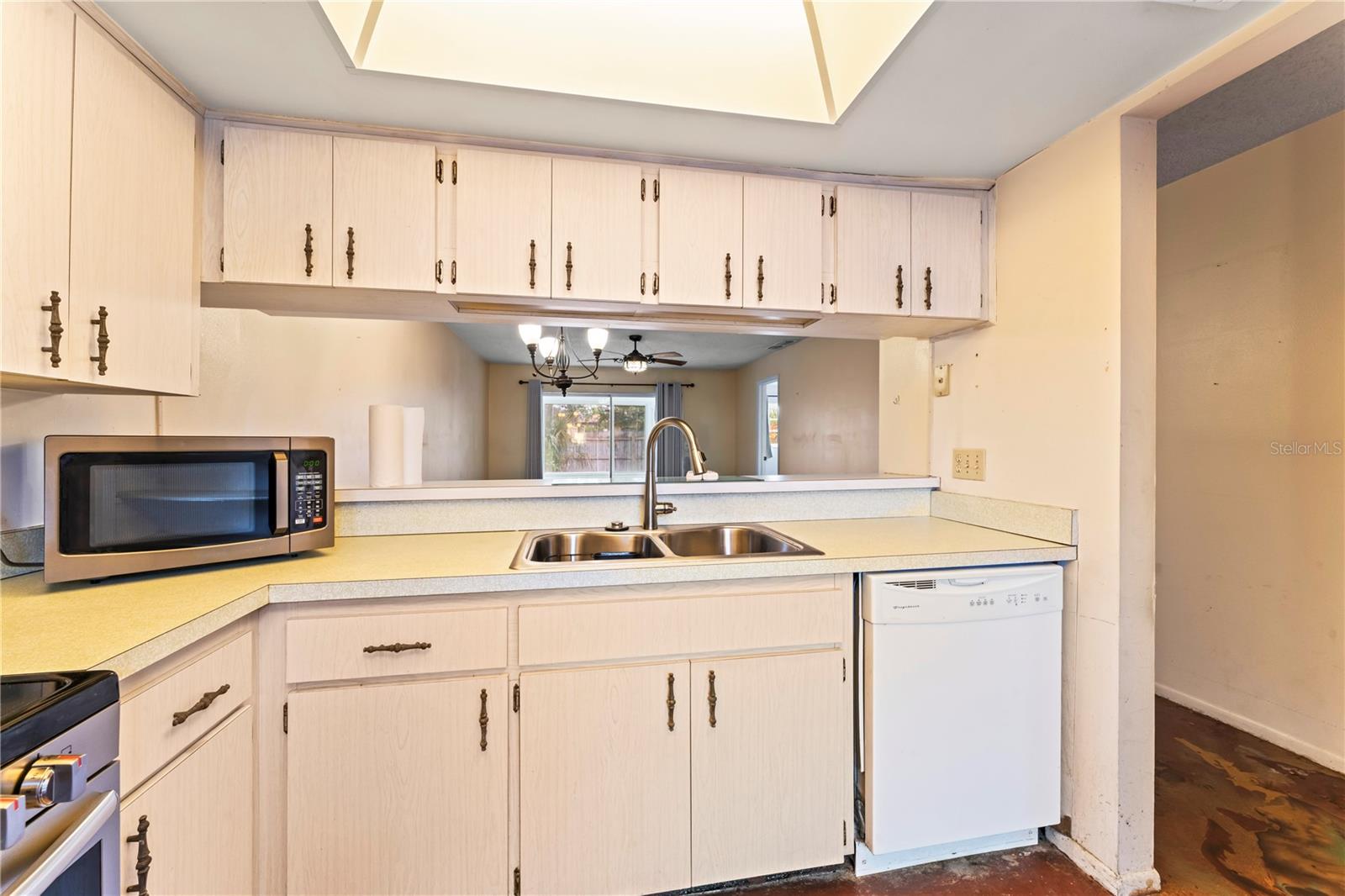 Image 10 of 30 For 7200 Ulmerton Road C3