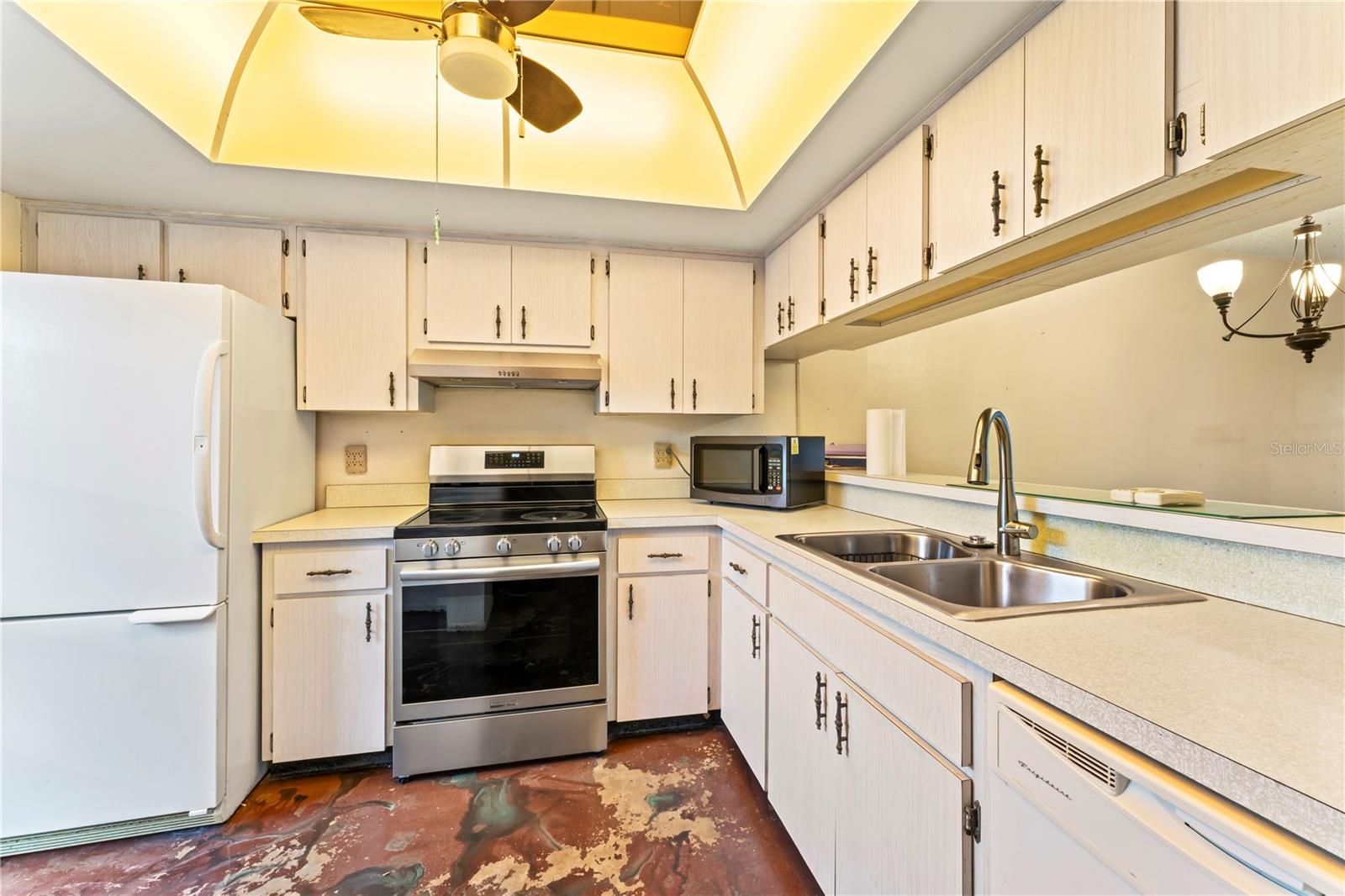 Image 7 of 30 For 7200 Ulmerton Road C3