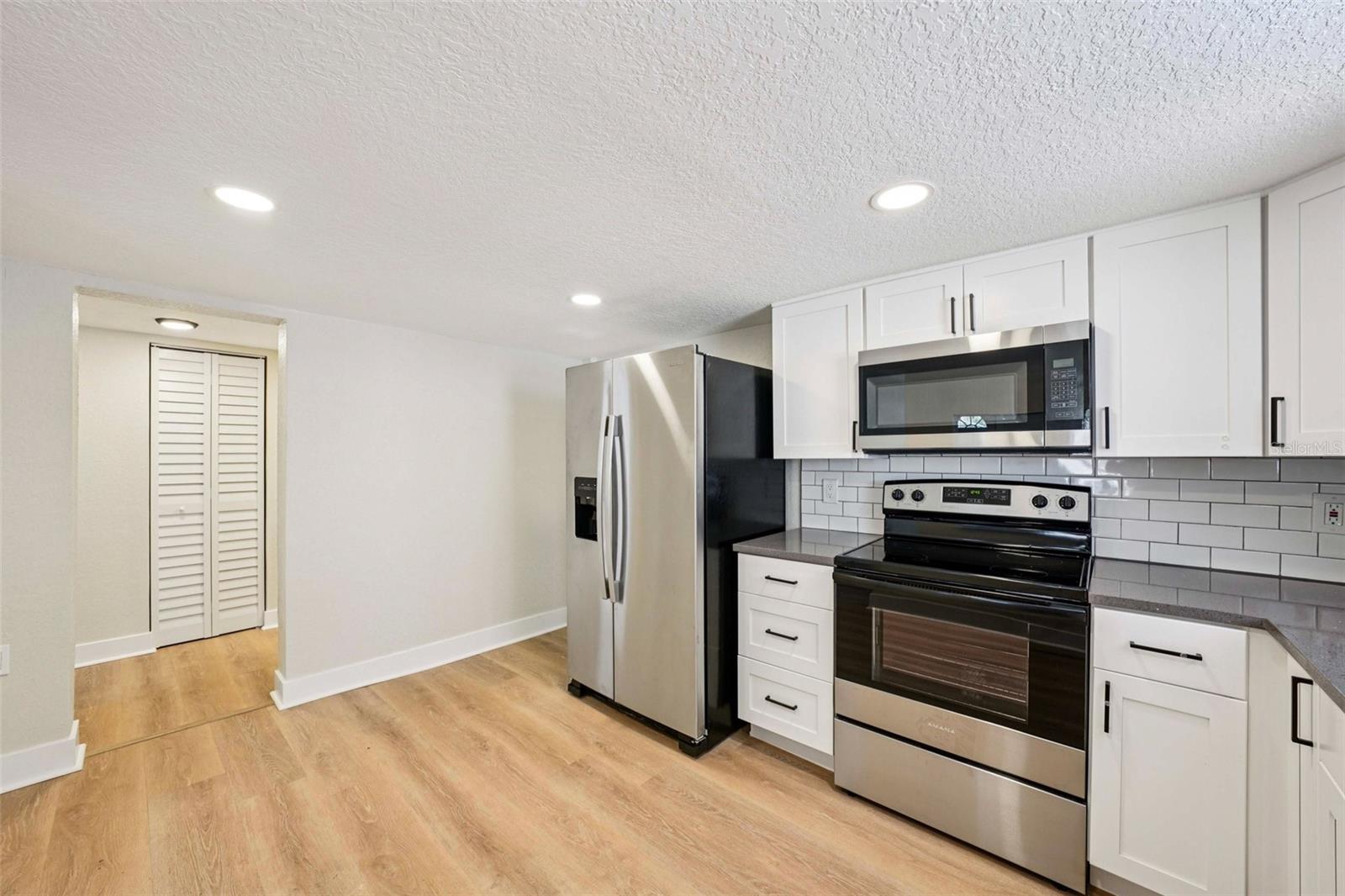 Image 14 of 37 For 5502 40th Street N