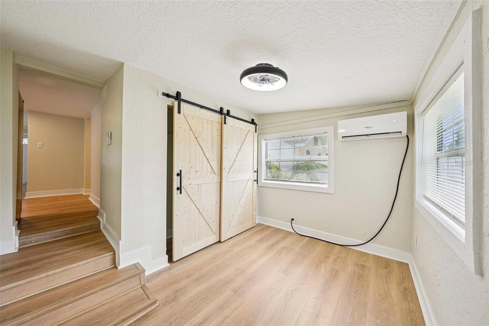 Image 15 of 37 For 5502 40th Street N