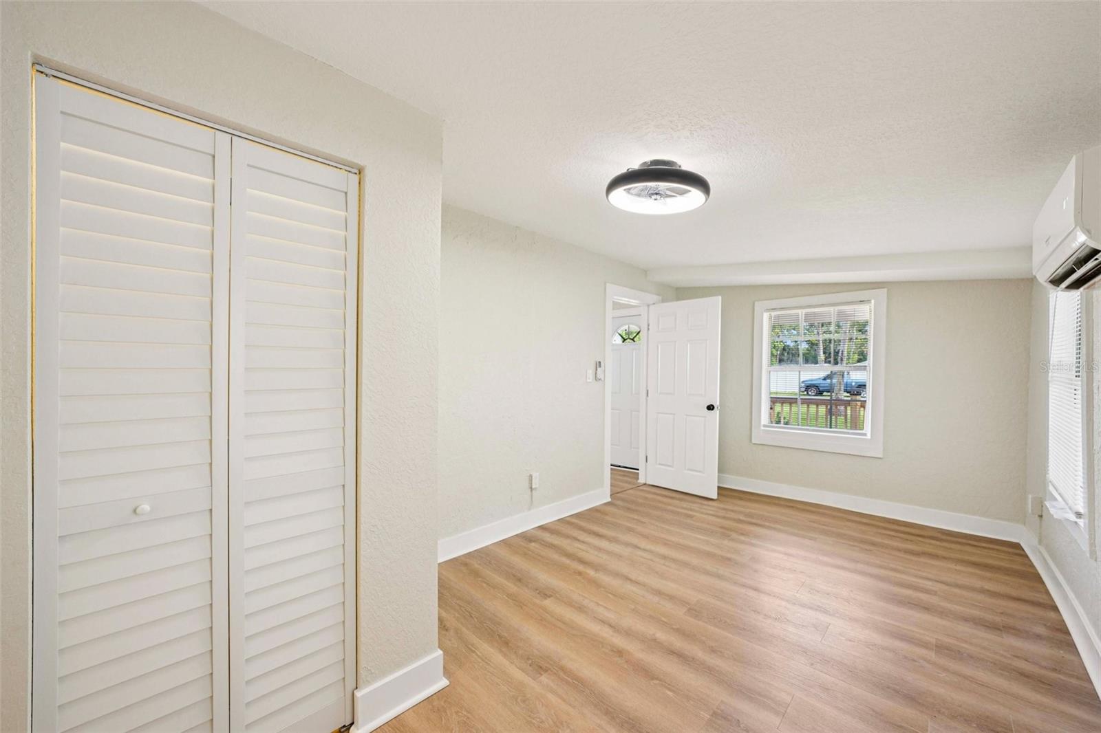 Image 21 of 37 For 5502 40th Street N