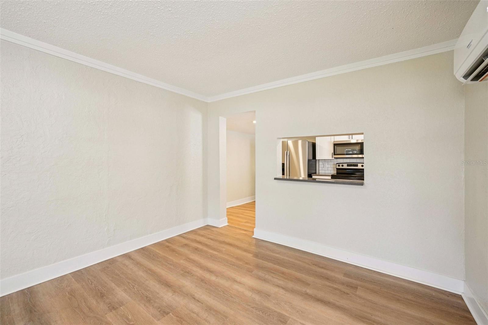 Image 6 of 37 For 5502 40th Street N