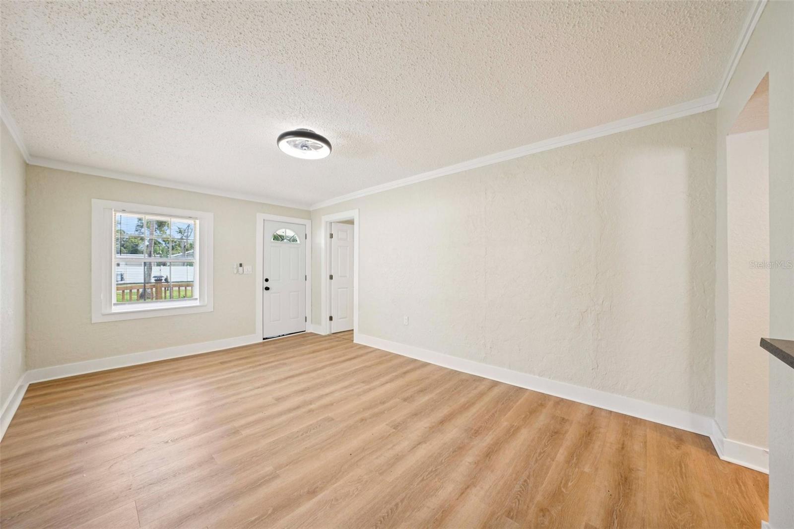 Image 7 of 37 For 5502 40th Street N