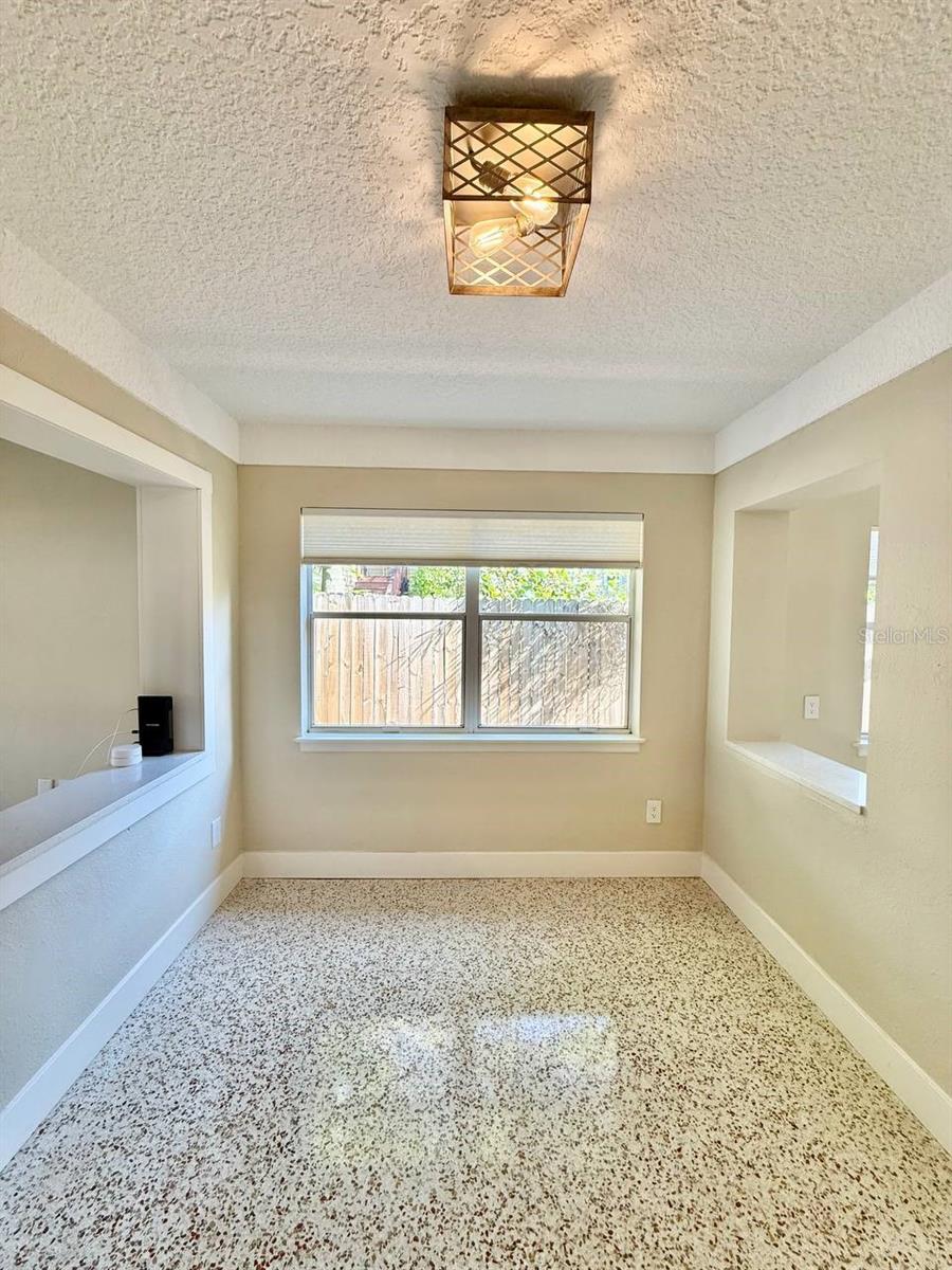 Image 13 of 40 For 2918 10th Avenue N