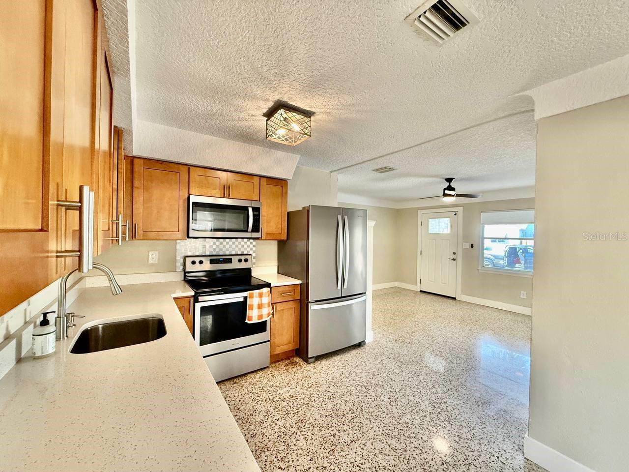 Image 14 of 40 For 2918 10th Avenue N