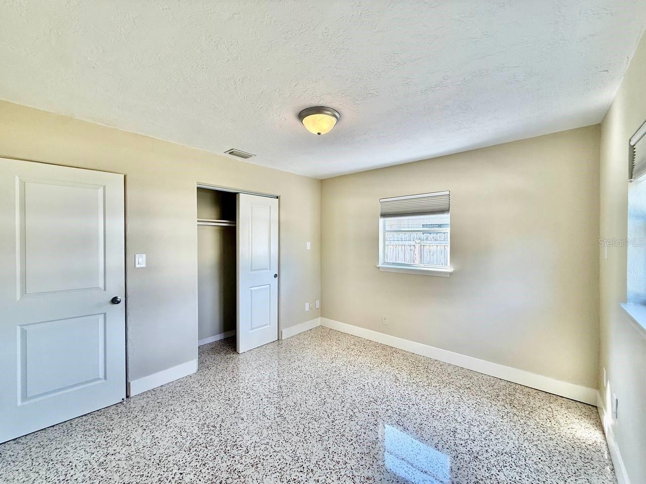 Image 27 of 40 For 2918 10th Avenue N