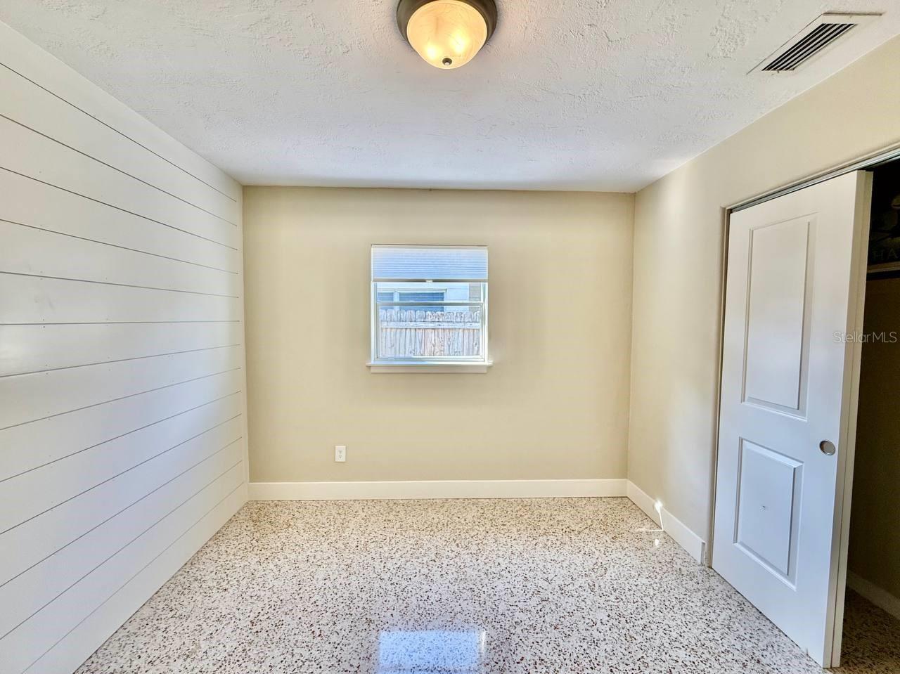 Image 30 of 40 For 2918 10th Avenue N