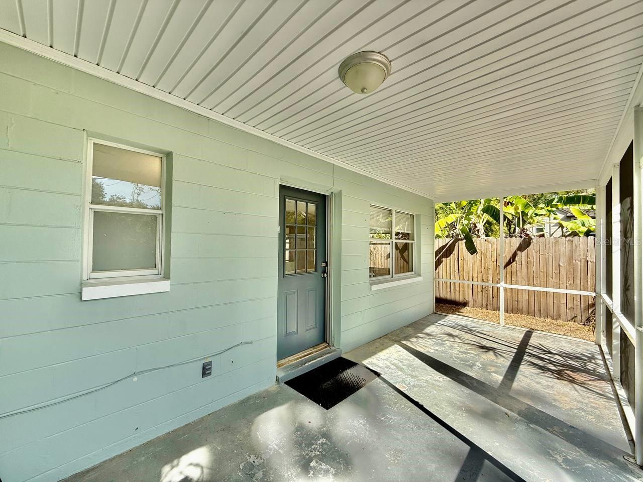 Image 33 of 40 For 2918 10th Avenue N