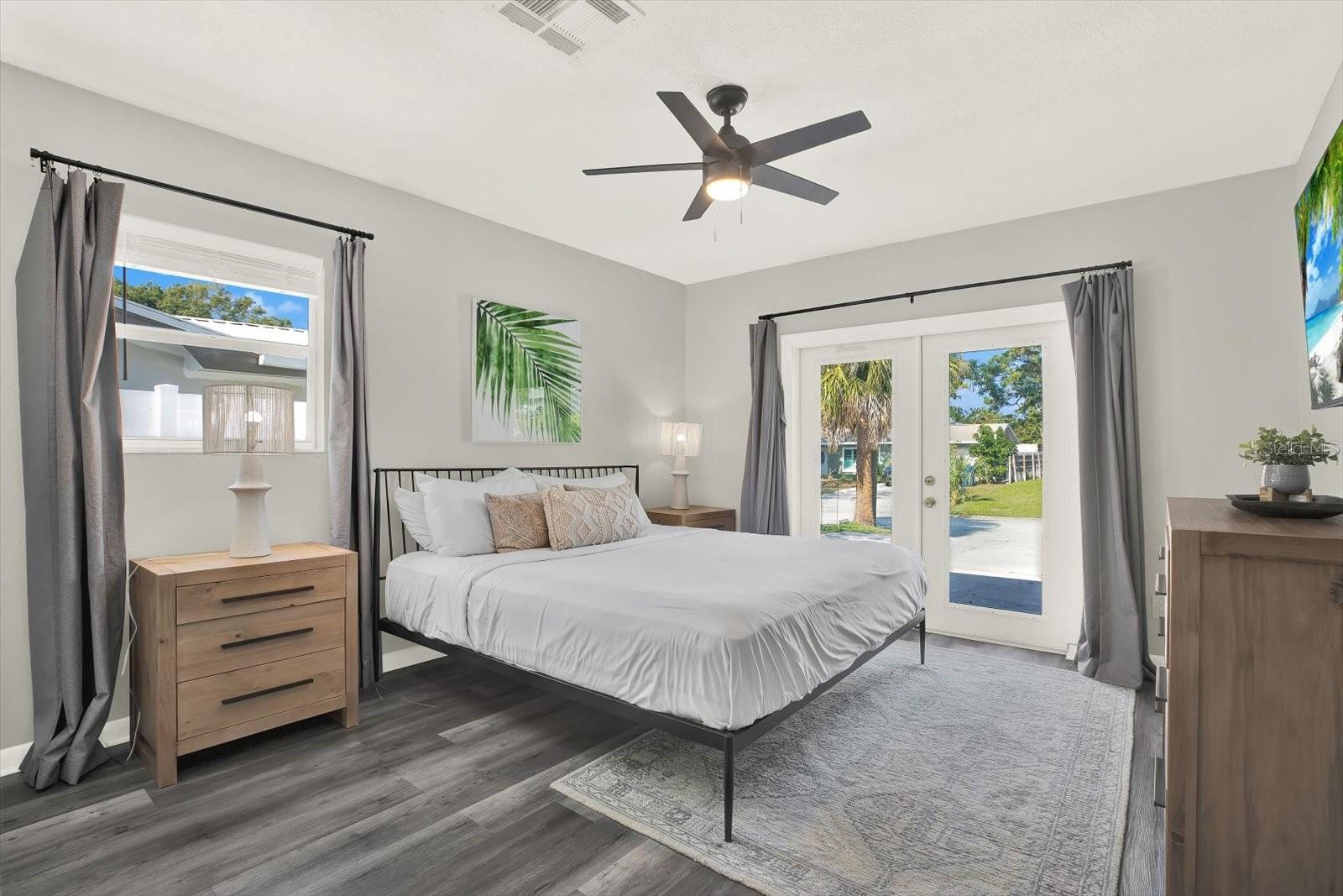 Image 12 of 32 For 1241 12th Court Sw