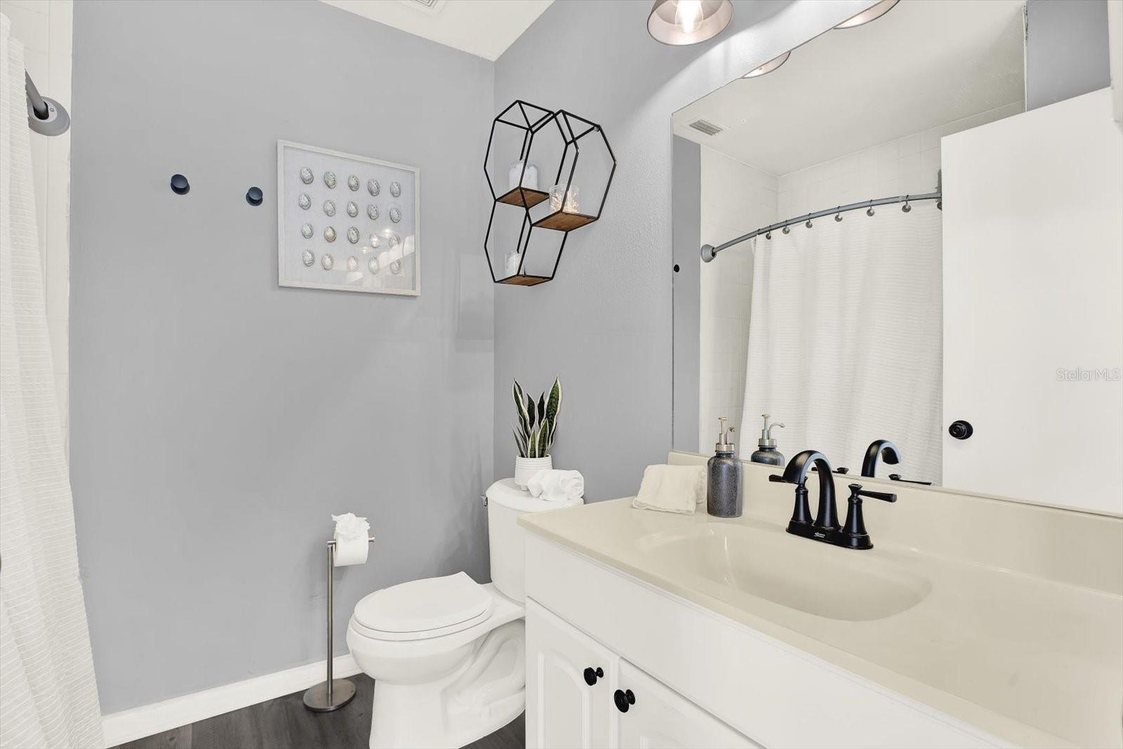 Image 13 of 32 For 1241 12th Court Sw